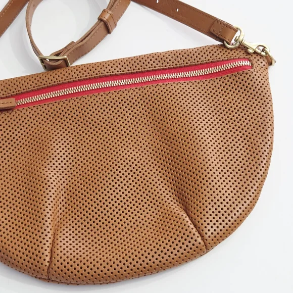 CLARE V GRANDE FANNY BAG CUOIO TAN PERF PERFORATED LEATHER - Picture 6 of 10